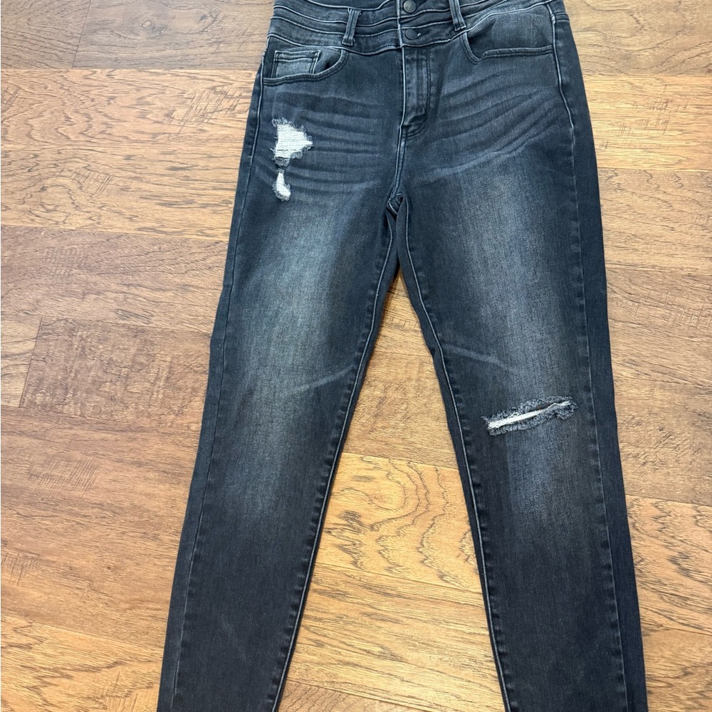 Stylish Distressed Black KanCan Jeans for Women